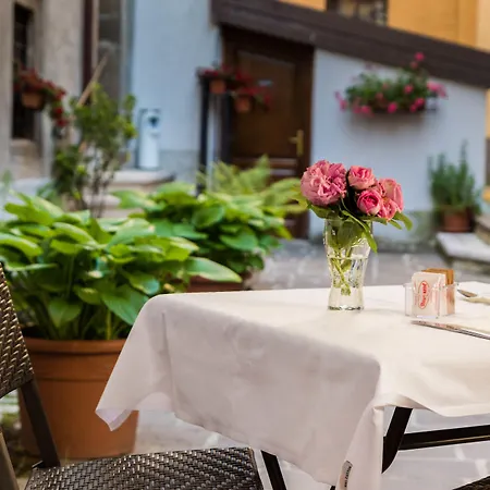 Hotel Alle Vecchie Arcate Pescasseroli