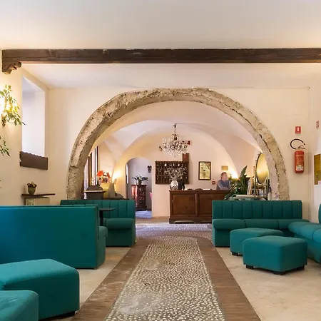 Hotel Alle Vecchie Arcate 3*