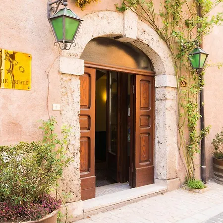 Hotel Alle Vecchie Arcate 3*